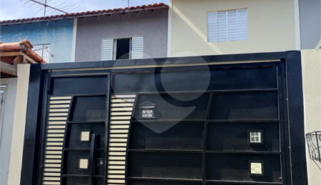 Casa à venda com 2 quartos, sendo 1 suíte,  em Vila Caputera, Mogi das Cruzes, SP