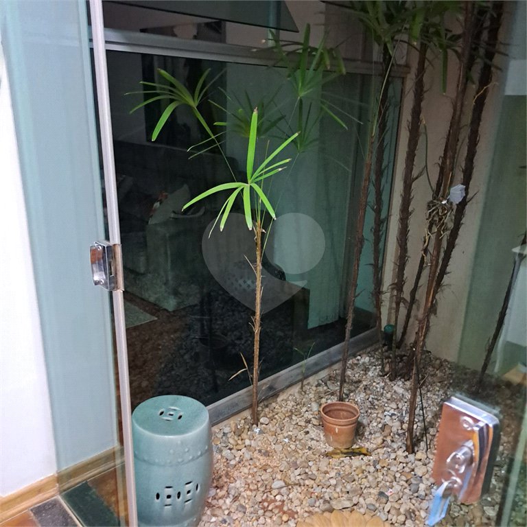 Sobrado à venda com 4 quartos, sendo 2 suítes, em Vila José Bonifácio, Araraquara, SP