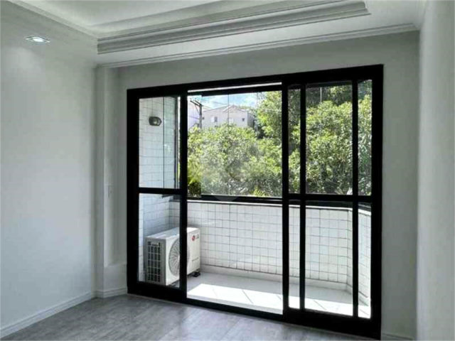 Apartamento à venda com 3 quartos, sendo 1 suíte,  em Parada Inglesa, São Paulo, SP