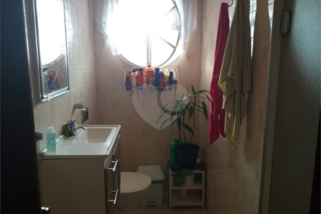 Sobrado à venda com 2 quartos em Vila Mazzei, São Paulo, SP
