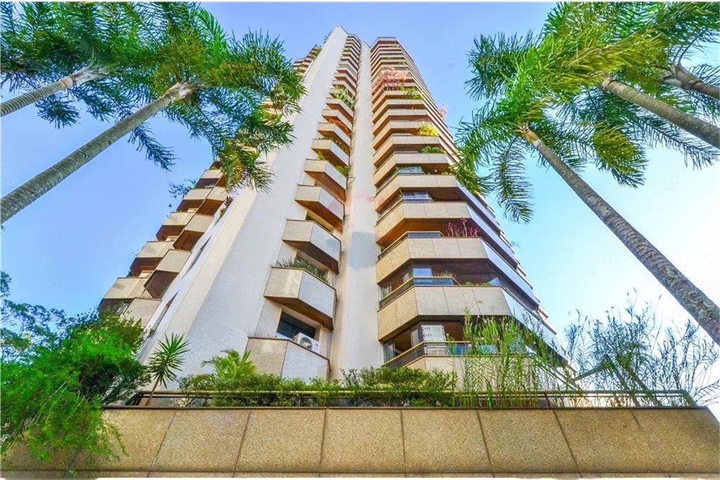 Apartamento à venda com 4 suítes em Vila Suzana, São Paulo, SP