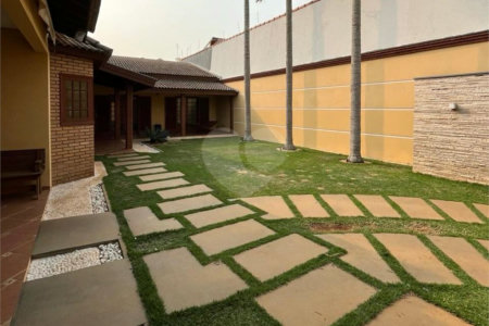 Casa à venda com 3 quartos, sendo 1 suíte, em Parque Atenas do Sul, Itapetininga, SP
