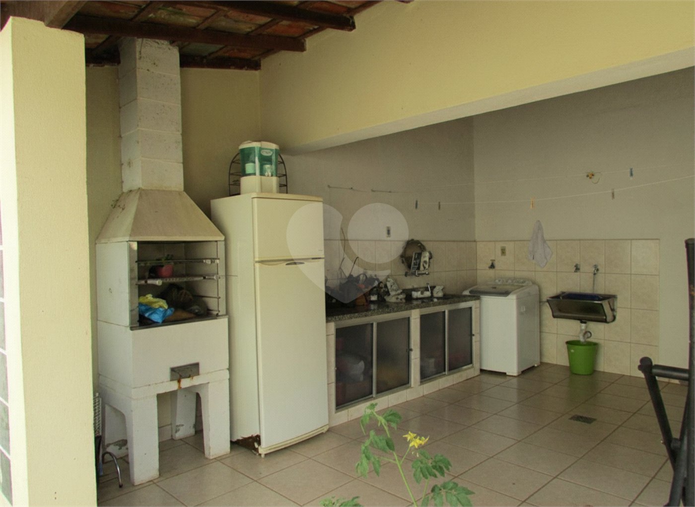 Casa à venda com 3 quartos, sendo 1 suíte,  em Vila Rosa, Itapetininga, SP