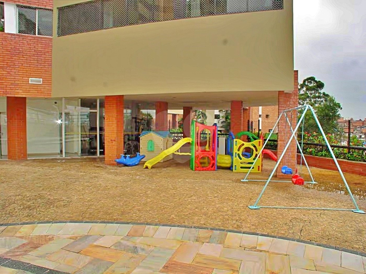Apartamento à venda com 3 quartos, sendo 1 suíte,  em Jardim Parque Morumbi, São Paulo, SP