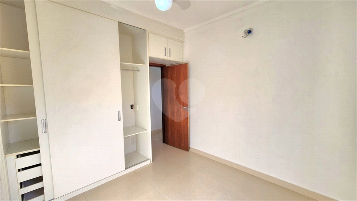 Casa à venda com 3 quartos, sendo 1 suíte, no condomínio Bouganville, Araraquara - SP
