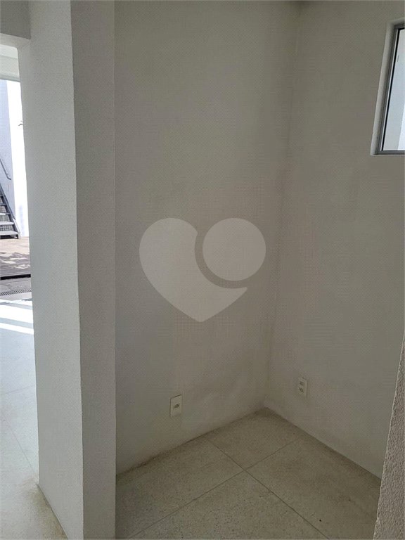 Sobrado à venda ou para alugar com 3 quartos, sendo 1 suíte, em Água Branca, São Paulo, SP