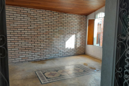 Sobrado à venda com 6 quartos, sendo 3 suítes, em Rolinópolis, São Paulo, SP