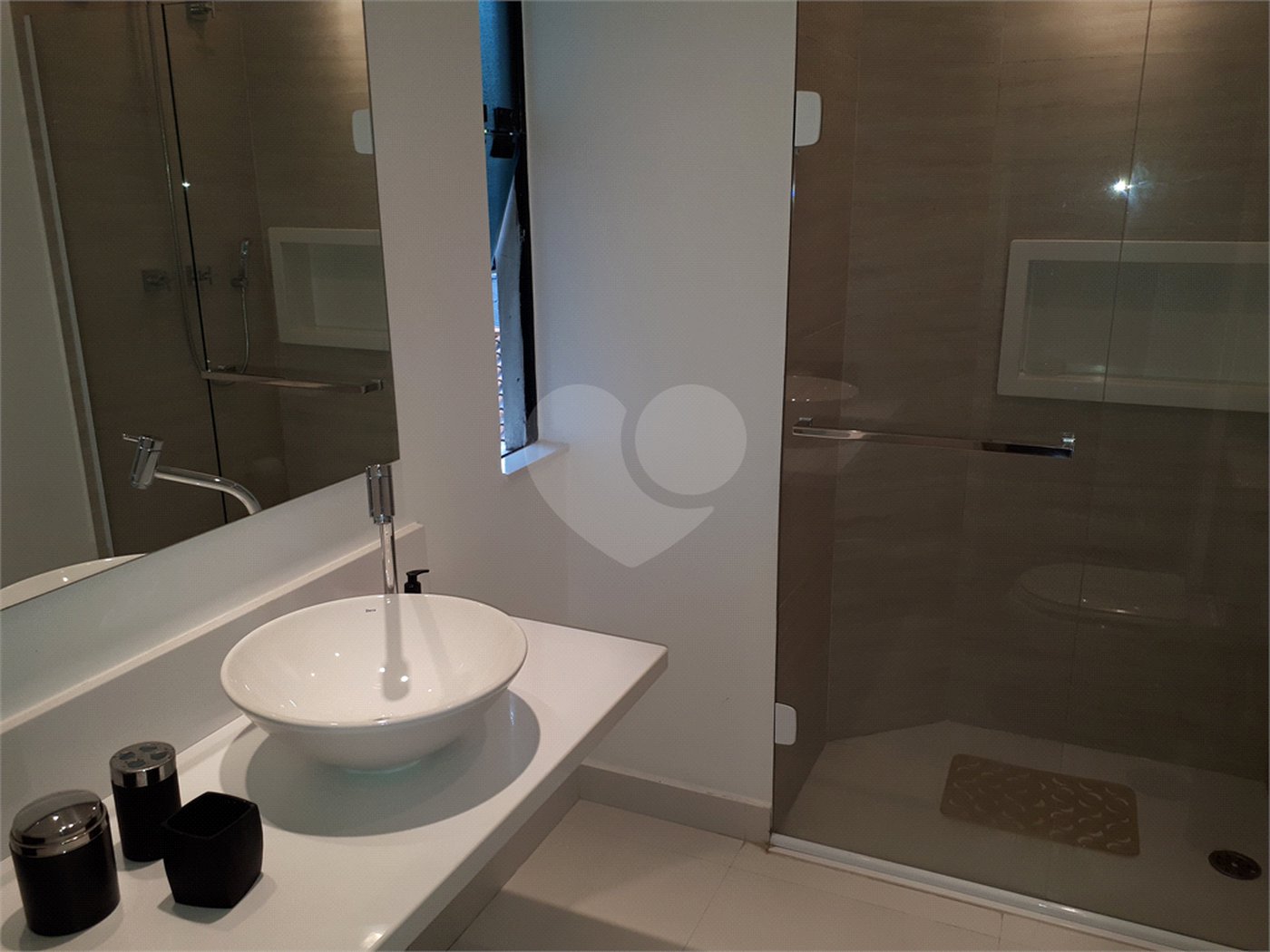 Apartamento à venda com 4 quartos, sendo 3 suítes, em Campo Belo, São Paulo, SP