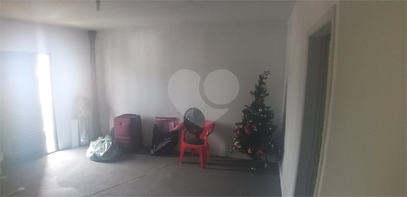 Sobrado à venda com 5 quartos, sendo 4 suítes, em Parada Inglesa, São Paulo, SP