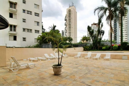 Cobertura à venda com 2 quartos, sendo 1 suíte, em Vila Andrade, São Paulo, SP