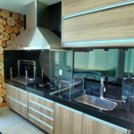 Casa à venda com 3 suítes no condomínio Figueira Garden, Atibaia - SP