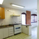 Casa à venda com 4 quartos, sendo 1 suíte, em Vila Tiradentes, São Paulo, SP