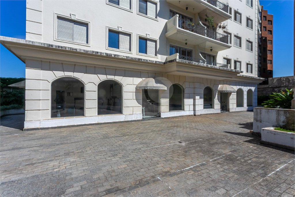 Apartamento à venda com 3 quartos, sendo 1 suíte, em Santo Amaro, São Paulo, SP