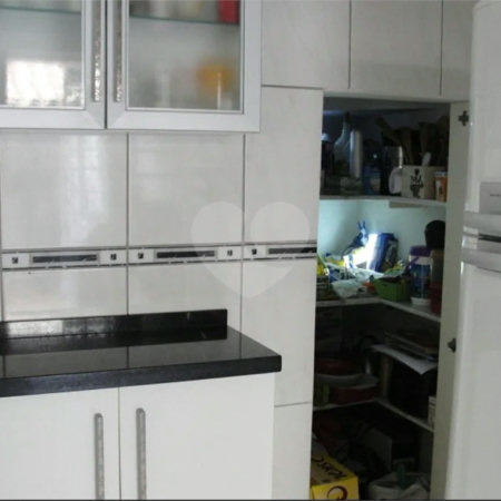 Casa à venda com 3 quartos, sendo 1 suíte, no condomínio Village Jardim Versailles, Jundiaí - SP