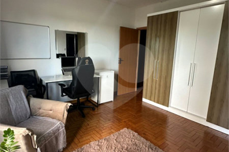 Apartamento à venda com 4 quartos, sendo 1 suíte,  no Centro, Ponta Porã, MS