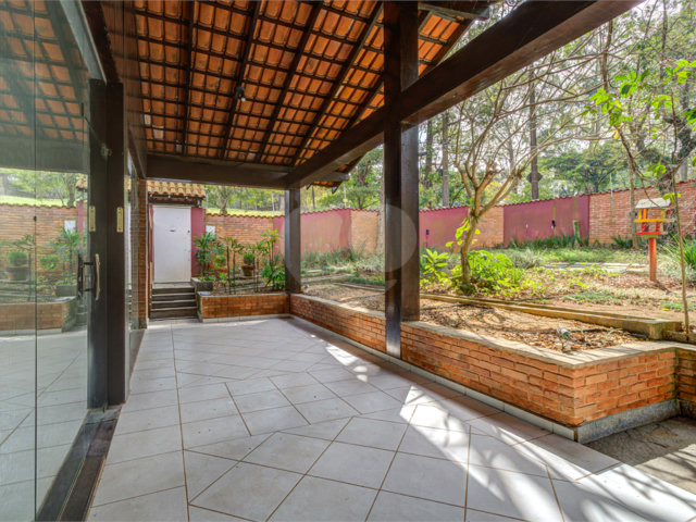Casa Térrea à venda ou para alugar com 5 quartos, sendo 1 suíte,  em Jardim Marajoara, São Paulo, SP