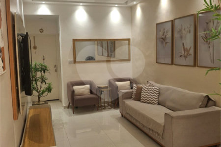 Apartamento à venda com 3 quartos, sendo 1 suíte,  em Copacabana, Rio de Janeiro, RJ