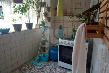 Sobrado à venda com 3 quartos em Santa Teresinha, São Paulo, SP