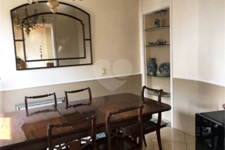 Cobertura à venda com 3 quartos, sendo 1 suíte,  em Vila Andrade, São Paulo, SP