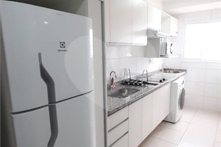 Apartamento no Condomínio Residencial Pieta .