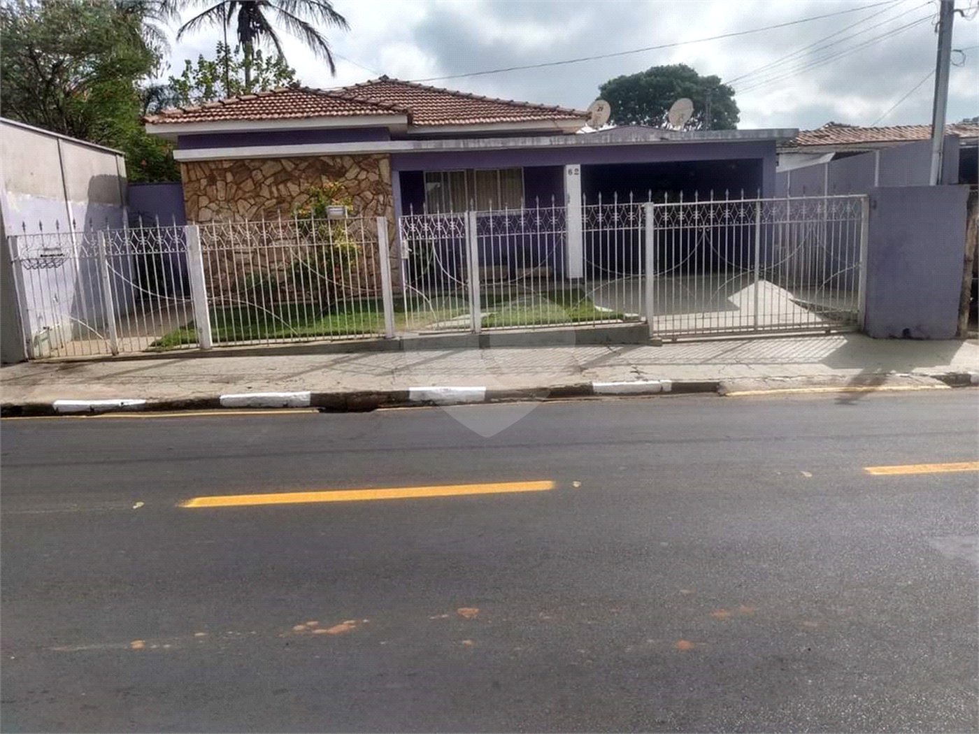 Casa a venda com 3 dormitórios sendo uma suíte em Ibaté