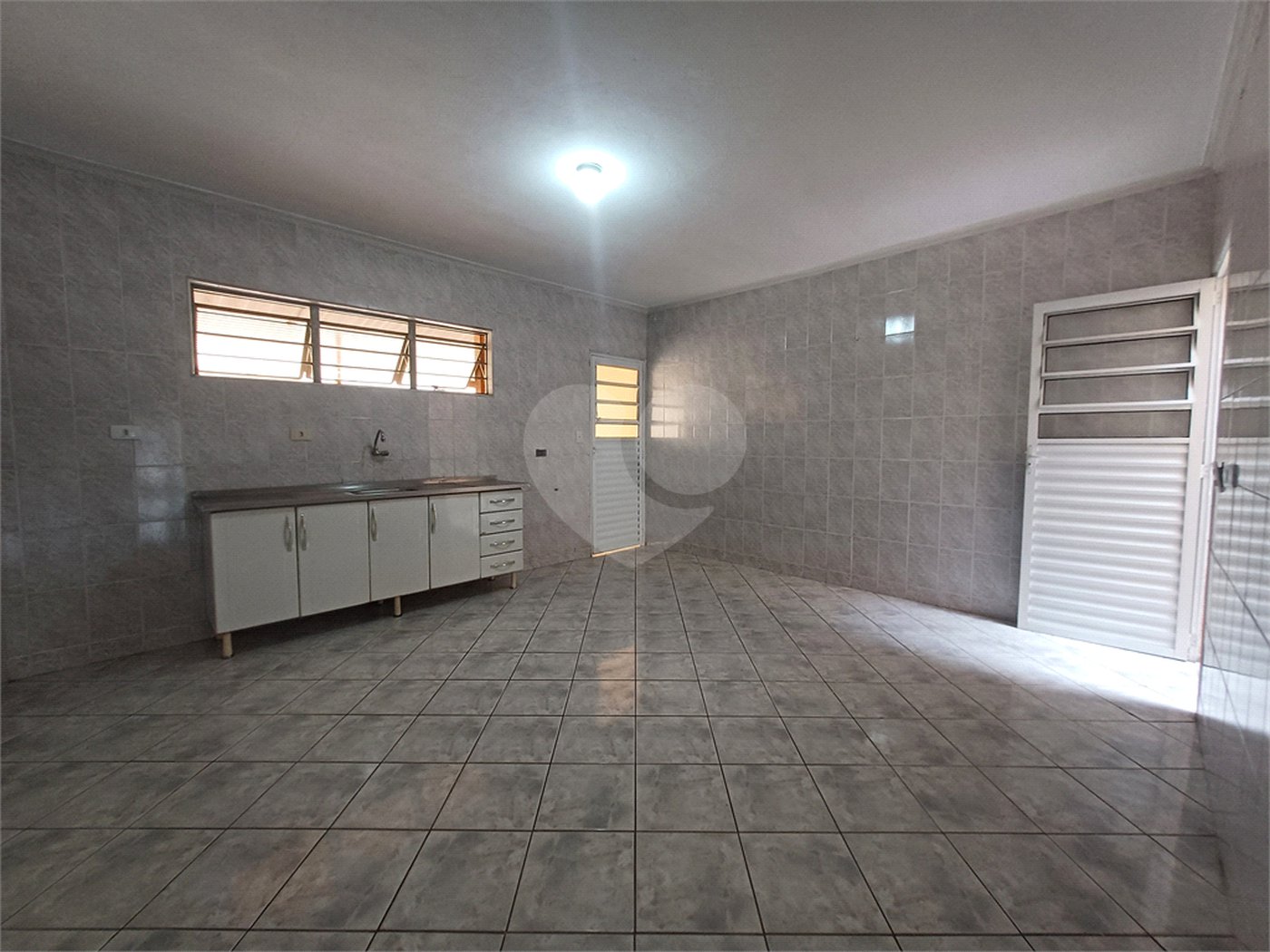 Sobrado à venda com 2 quartos em Jardim Guaíba, Sorocaba, SP