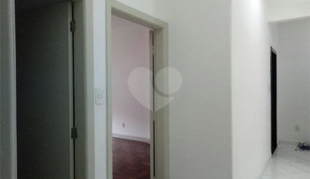 Apartamento à venda com 2 quartos, sendo 1 suíte, em República, São Paulo, SP