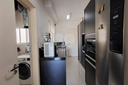Apartamento à venda com 3 quartos, sendo 1 suíte, em Água Branca, São Paulo, SP