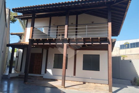 Casa à venda com 3 quartos, sendo 2 suítes, em Vila Harmonia, Araraquara, SP