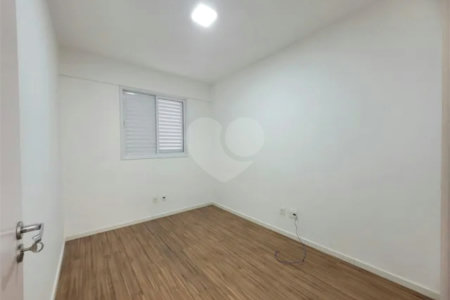 Apartamento à venda com 3 quartos, sendo 1 suíte, em Vila São José, Taubaté, SP