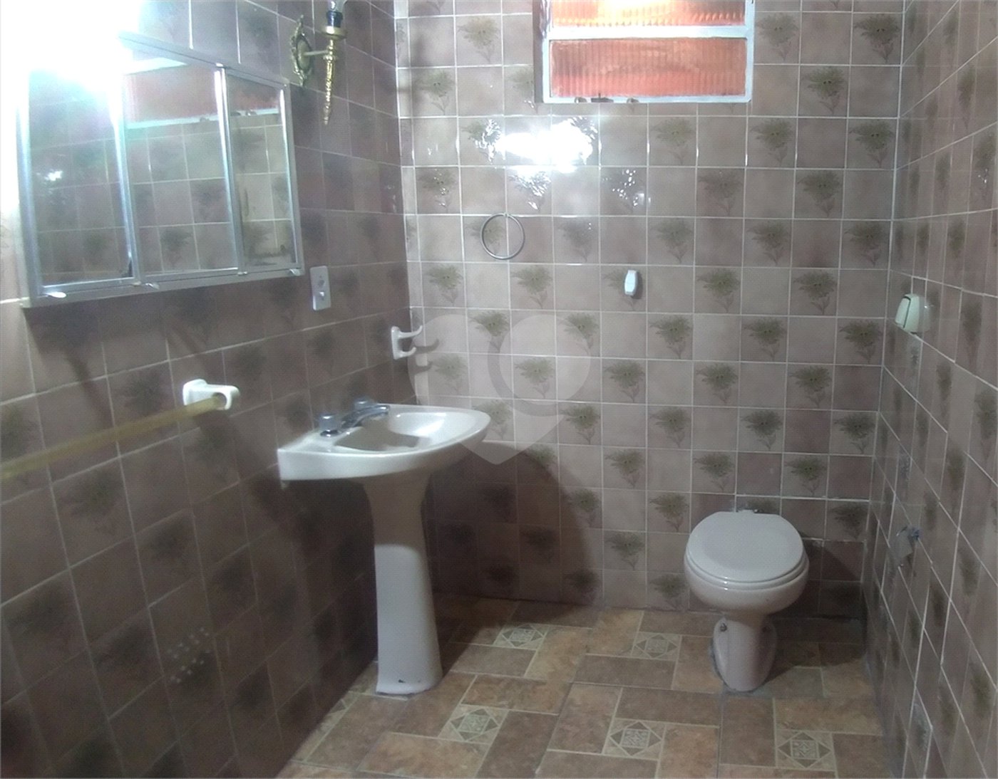 Casa Térrea à venda com 3 quartos, sendo 1 suíte, em Horto, São Paulo, SP