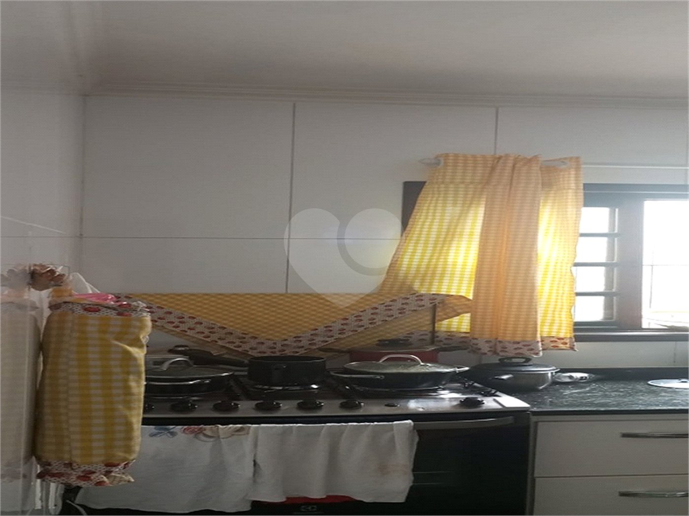 Casa à venda com 3 quartos, sendo 1 suíte,  em Lapa de Baixo, São Paulo, SP