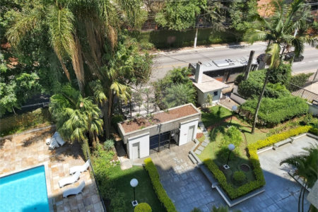 Apartamento à venda com 3 quartos, sendo 2 suítes, em Vila Andrade, São Paulo, SP