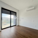 Apartamento T3 à venda em Águas Santas, Maia, Portugal – Varanda e garagem