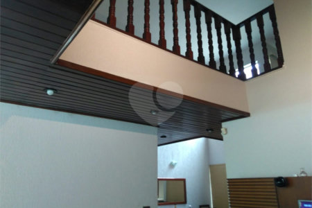 Casa à venda com 3 quartos, sendo 2 suítes,  em Vila Suissa, Mogi das Cruzes, SP