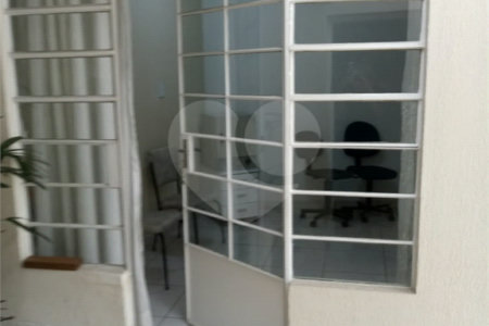 Casa à venda com 4 quartos em Vila Hamburguesa, São Paulo, SP