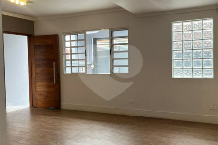 Casa à venda com 3 suítes em Vila Morse, São Paulo, SP