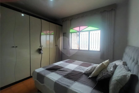 Casa à venda com 2 quartos, sendo 1 suíte, no condomínio Parque Central, Rio de Janeiro - RJ