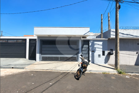 CASA A VENDA NO JD. FLAMBOYANT EM SÃO CARLOS