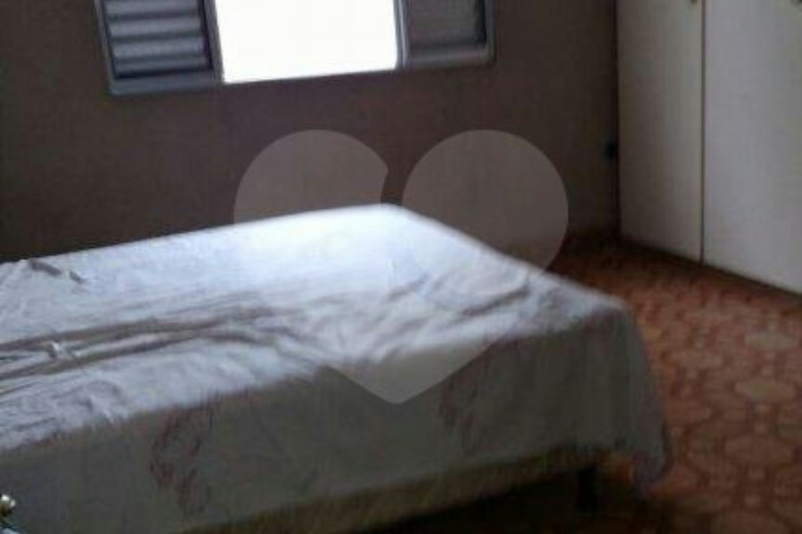 Casa à venda com 3 quartos, sendo 1 suíte, em Santana, São Paulo, SP