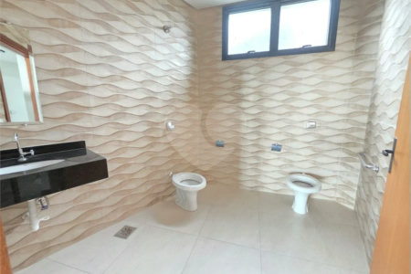 Prédio Comercial para Locação no Jardim Santo Antônio em Valinhos/SP