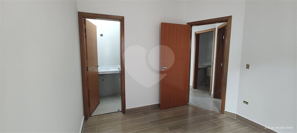 Casa Térrea à venda com 3 quartos, sendo 1 suíte,  em Nova Cerejeira, Atibaia, SP