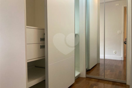 Apartamento para alugar com 3 suítes em Granja Julieta, São Paulo, SP
