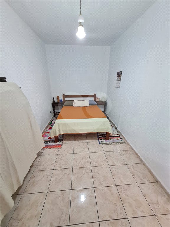 Casa à venda com 6 quartos em Vila dos Remédios, São Paulo, SP
