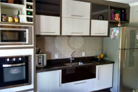 Casa à venda com 5 quartos, sendo 4 suítes,  no condomínio Reserva dos Vinhedos, Louveira - SP