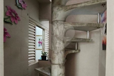 Casa à venda com 3 quartos em Vila Bertioga, São Paulo, SP