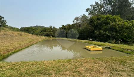 Sítio à venda com 3 quartos, sendo 1 suíte,  em Week-end, Jarinu, SP