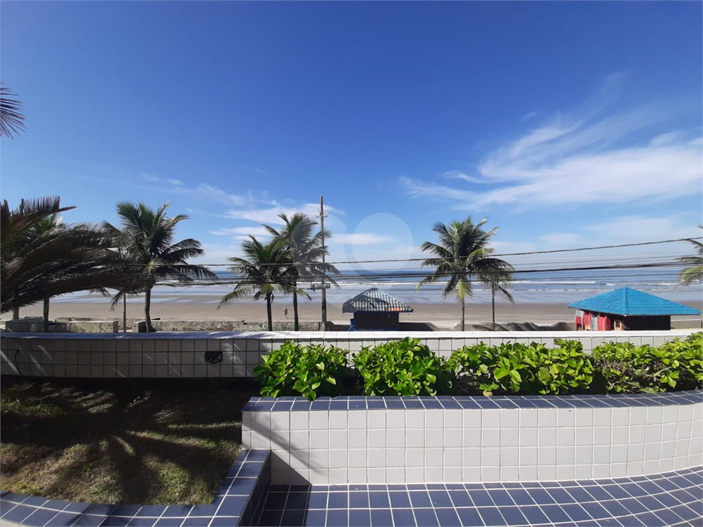 Apartamento à venda com 2 quartos, sendo 1 suíte, em Vera Cruz, Mongaguá, SP