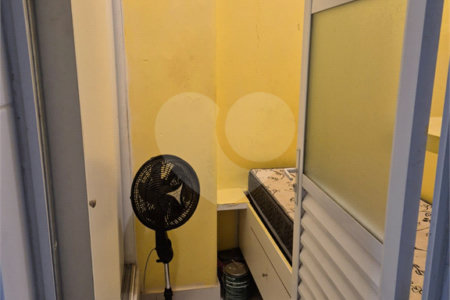 Apartamento à venda com 2 quartos, sendo 1 suíte,  em Copacabana, Rio de Janeiro, RJ