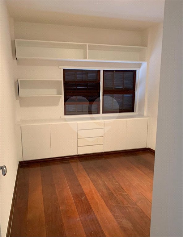 Apartamento à venda com 3 quartos, sendo 1 suíte, em Jardim Paulista, São Paulo, SP